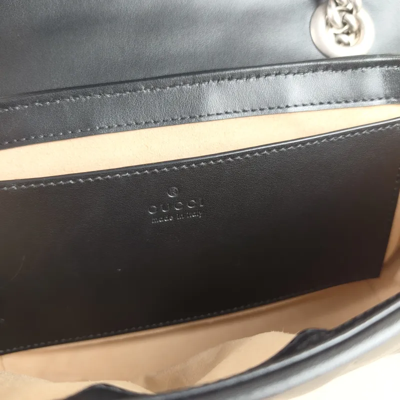 GUCCI Crossbody Bag GG Marmont Small Marmont 22 Calfskin Small 22 × 6 × 13 cm — detail view 3 of 11