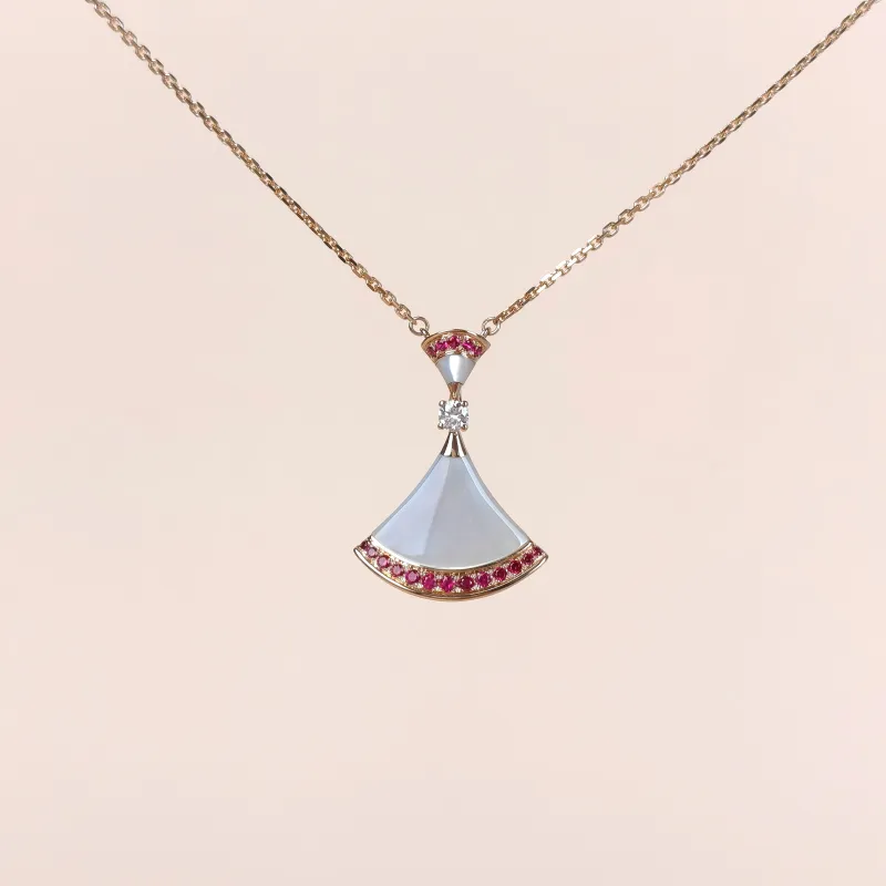 Bvlgari Necklace DIVAS’ DREAM Collection Pearl Pavé Diamond White Mother-of-Pearl Diamond18KR ose Gold Large Pendant2.8cm 43cm