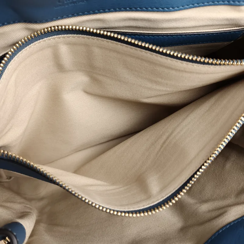 Chloé Crossbody Bag Crossbody Bag Blue Calfskin One Size 33 × 13 × 21 cm — detail view 11 of 12