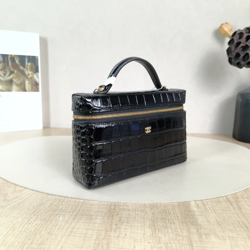 Chanel Crossbody Baglp Box Bag Top Handle Crossbody Bag Black Calfskin One Size19.5 × 5 × 17 cm — cover view 2 of 6