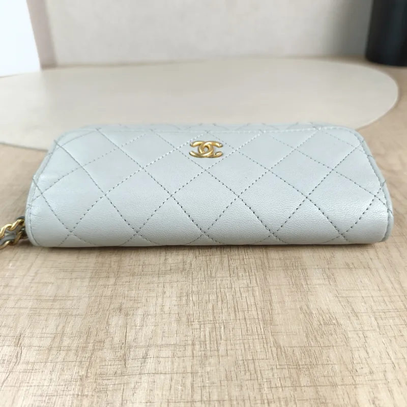 Chanel Crossbody Bag woc Collection Grey Lambskinmini17 × 5 × 9.5 cm — detail view 3 of 13
