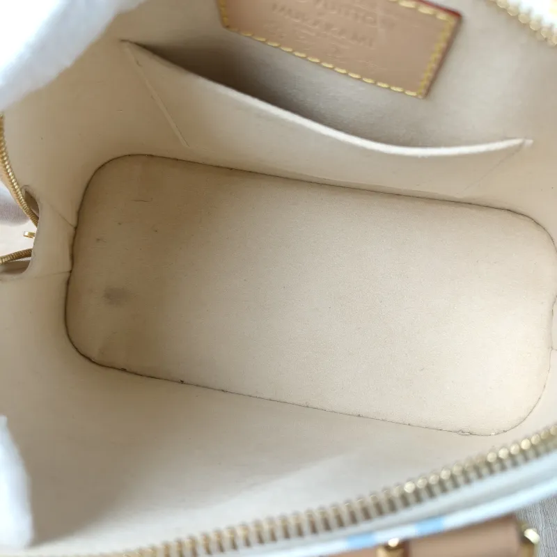 Louis Vuitton Crossbody Bag Alma BB Multicolore PVCBB23.5 × 11.5 × 17.5 cm — detail view 5 of 13