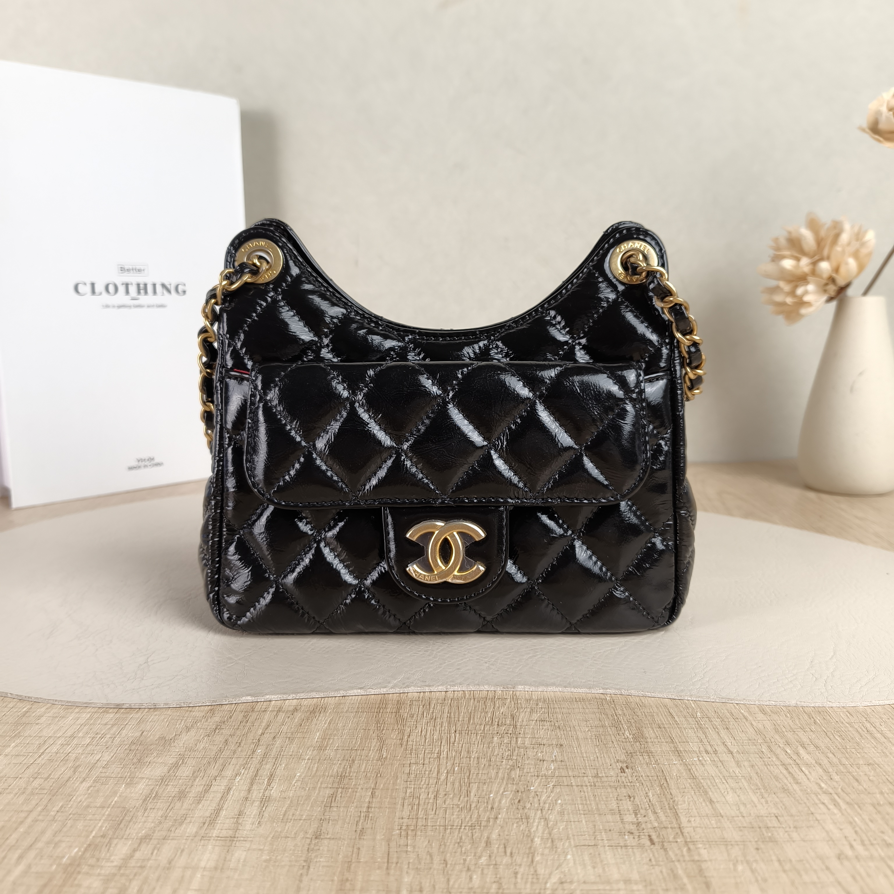 Chanel Crossbody Bag HOBO Black Waxed Leather Calfskin Small19 × 6 × 17 cm