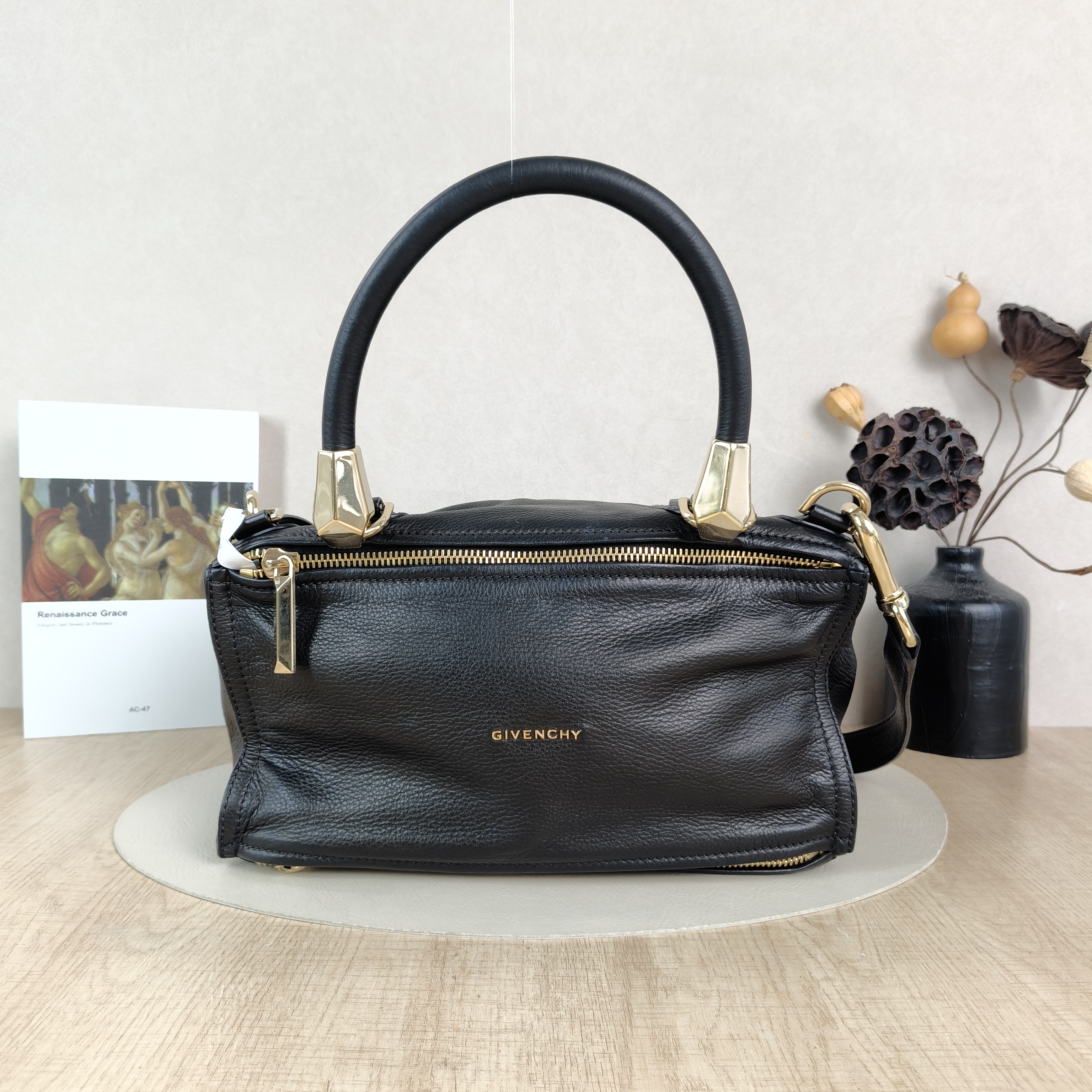 GIVENCHY Shoulder Bag Pandora Black Calfskin One Size32 × 25 × 25 cm
