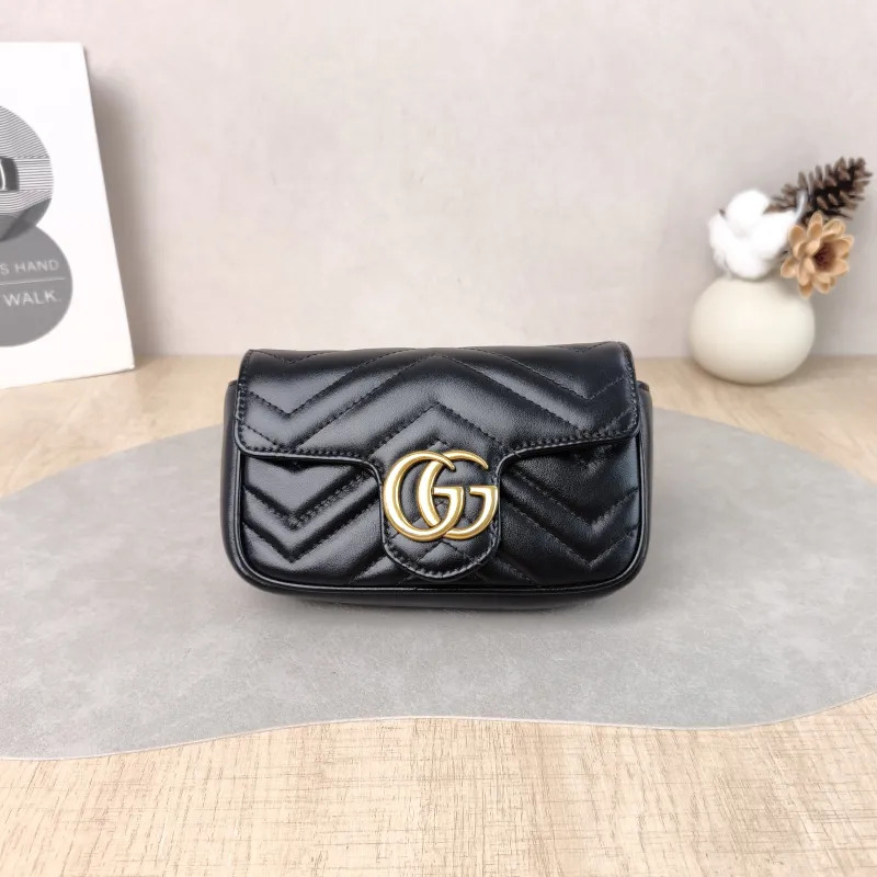 GUCCI Crossbody Bag GG Marmont Mini Marmont Mini Black Calfskinmini16.5 × 4.5 × 9.5 cm