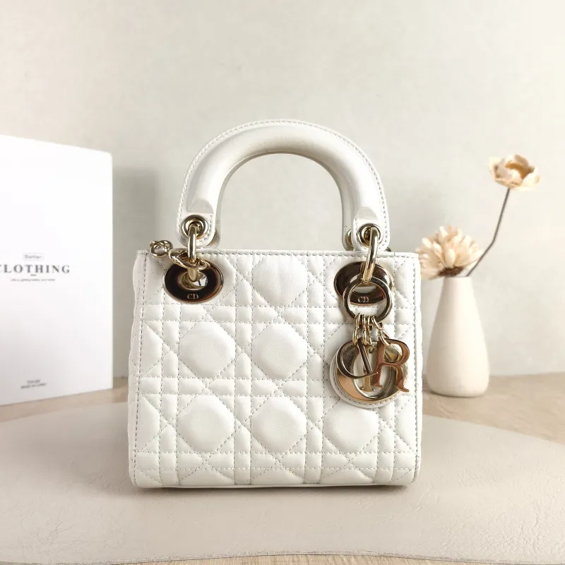 DIOR Crossbody Bag Lady Lady Dior Bag White Lambskin Mini 17 × 7 × 15 cm