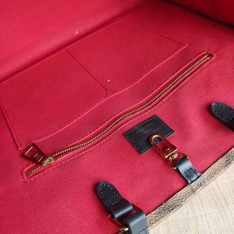 Louis Vuitton Shoulder Bag Onthego Medium Monogram PVC35 × 14 × 27 cm — detail view 3 of 12