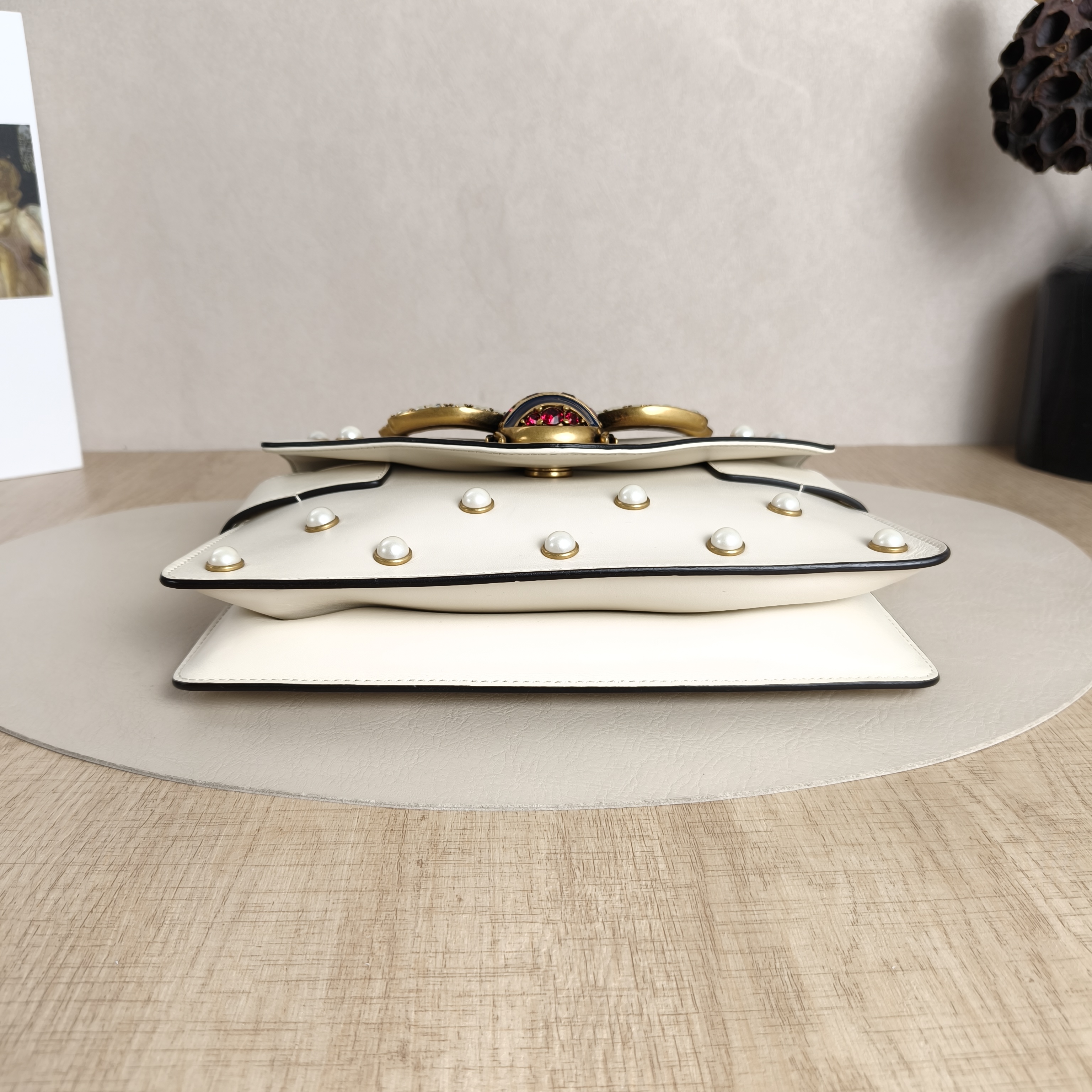 GUCCI Shoulder Bag Broadway Pearl White CC alfskin 25 × 4 × 16 cm — cover view 3 of 5