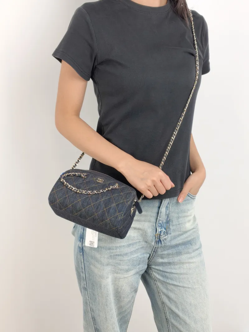 Chanel Crossbody Bag 26p Crossbody Bag Navy One Size 18.5 × 11 × 11.5 cm — on-model view 1 of 3