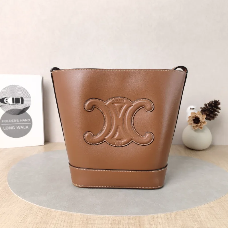 CELINE Shoulder Bag BUCKET TRIOMPHE Bucket Bag Calfskin Small17 × 10 × 22 cm