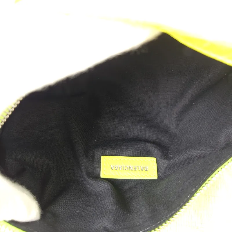 BALENCIAGA Shoulder Bag Superbusy Shoulder Bag Lambskin Mini 33 × 11 × 12 cm — detail view 8 of 11