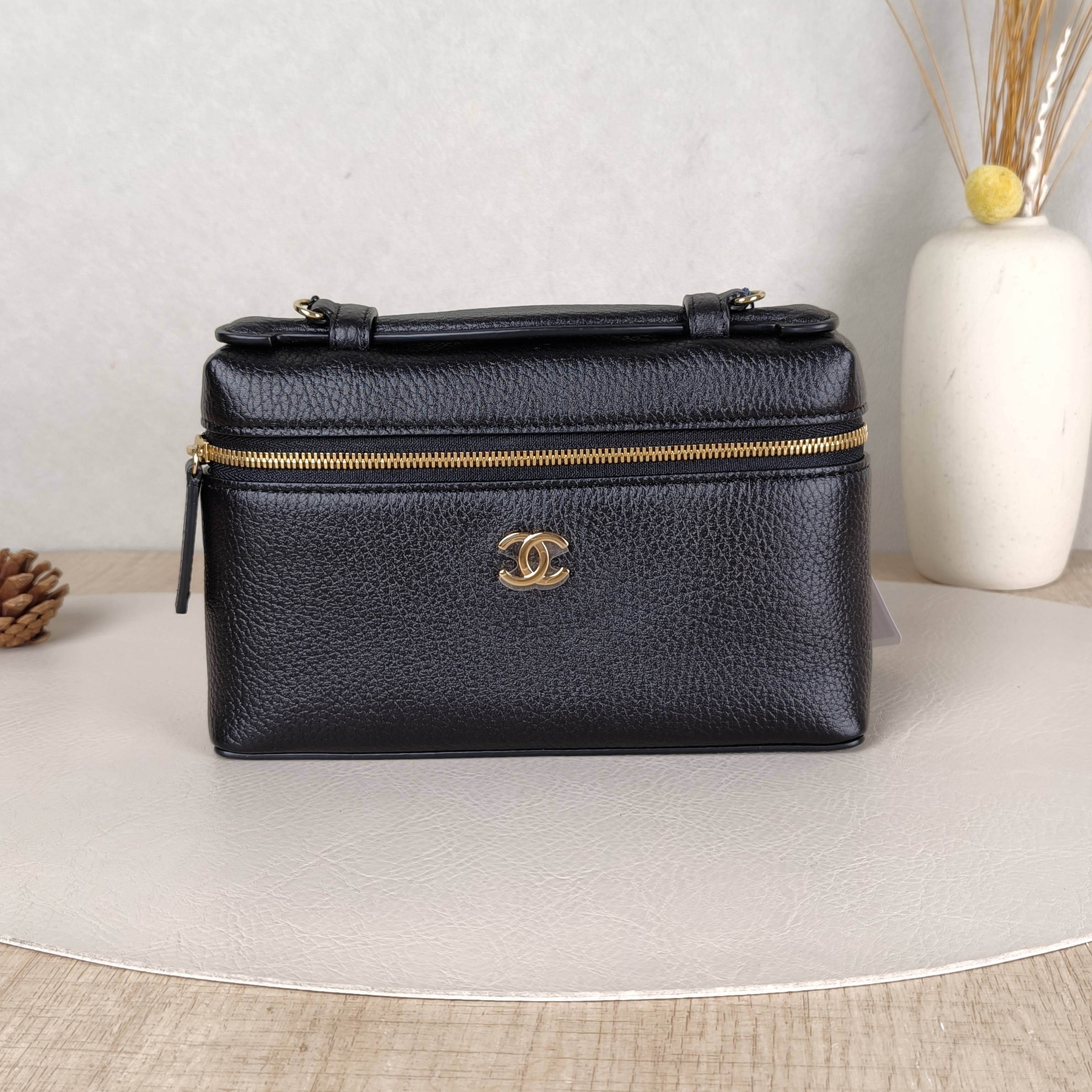 Chanel Crossbody Baglp Box Bag Top Handle Crossbody Bag Black Calfskin One Size19.5 × 5 × 17 cm