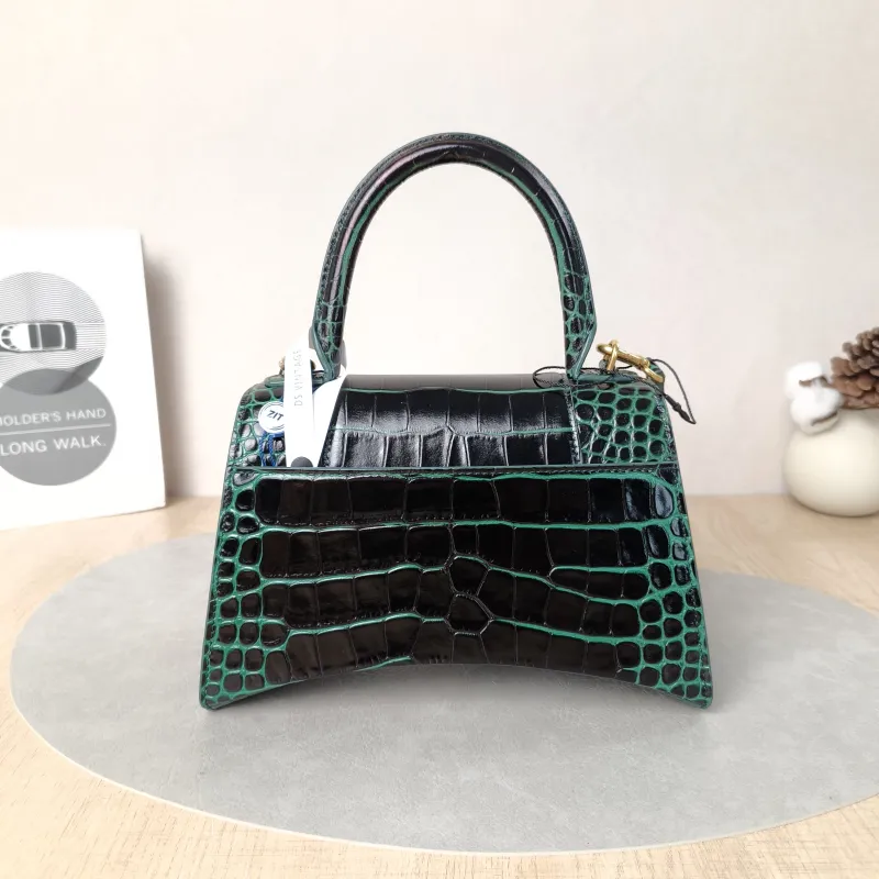 BALENCIAGA Crossbody Bag Hourglass Hourglass Bag Green Calfskin Small23 × 10 × 14 cm — cover view 4 of 5