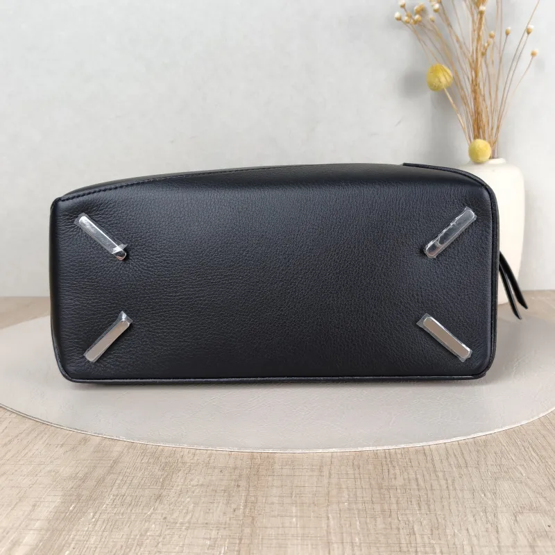 LOEWE Shoulder Bag Puzzle Black CC alfskin Medium 29 × 14 × 19.5 cm — cover view 5 of 5