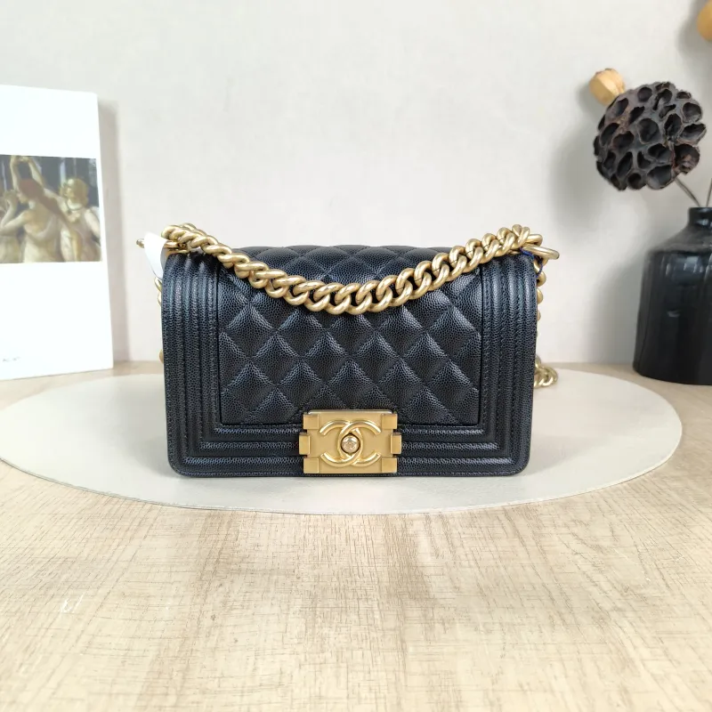Chanel Crossbody Bag Le Boy​ Black Grained Calfskin Small 20.5 × 8.5 × 12 cm