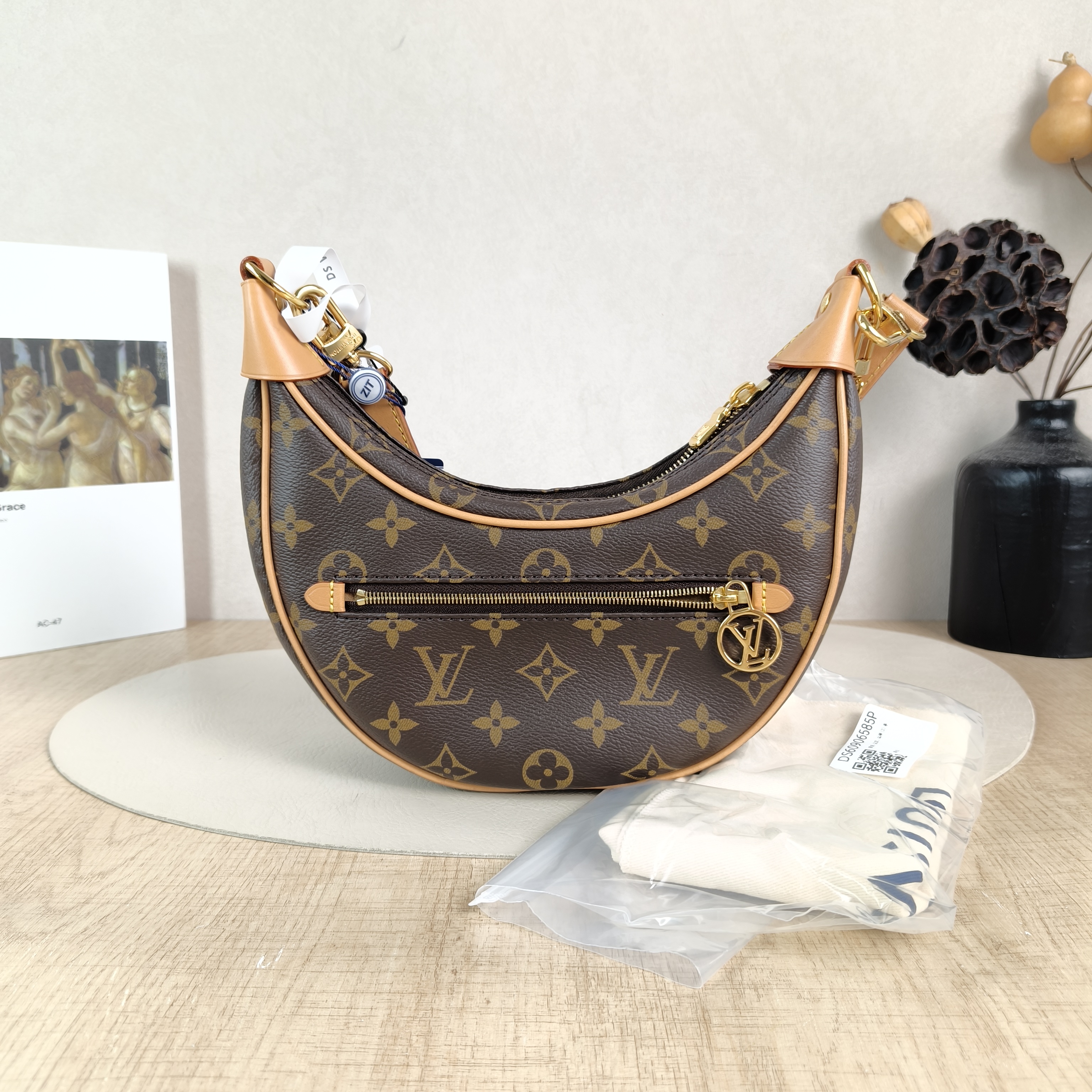 Louis Vuitton Crossbody Bag Loop Monogram PVC Small23 × 6 × 13 cm — cover view 5 of 6