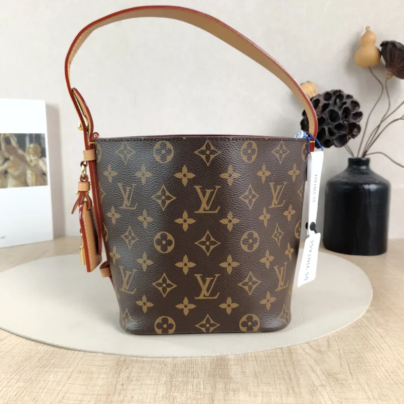 Louis Vuitton Top Handle Bag ALL IN BB Monogram PVCBB16 × 12 × 18 cm — detail view 11 of 12
