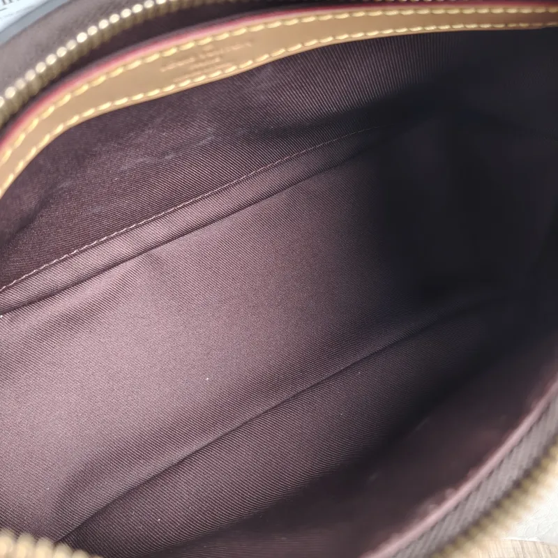 Louis Vuitton Crossbody Bag Boulogne PVC Small 26 × 9.5 × 16 cm — detail view 2 of 10