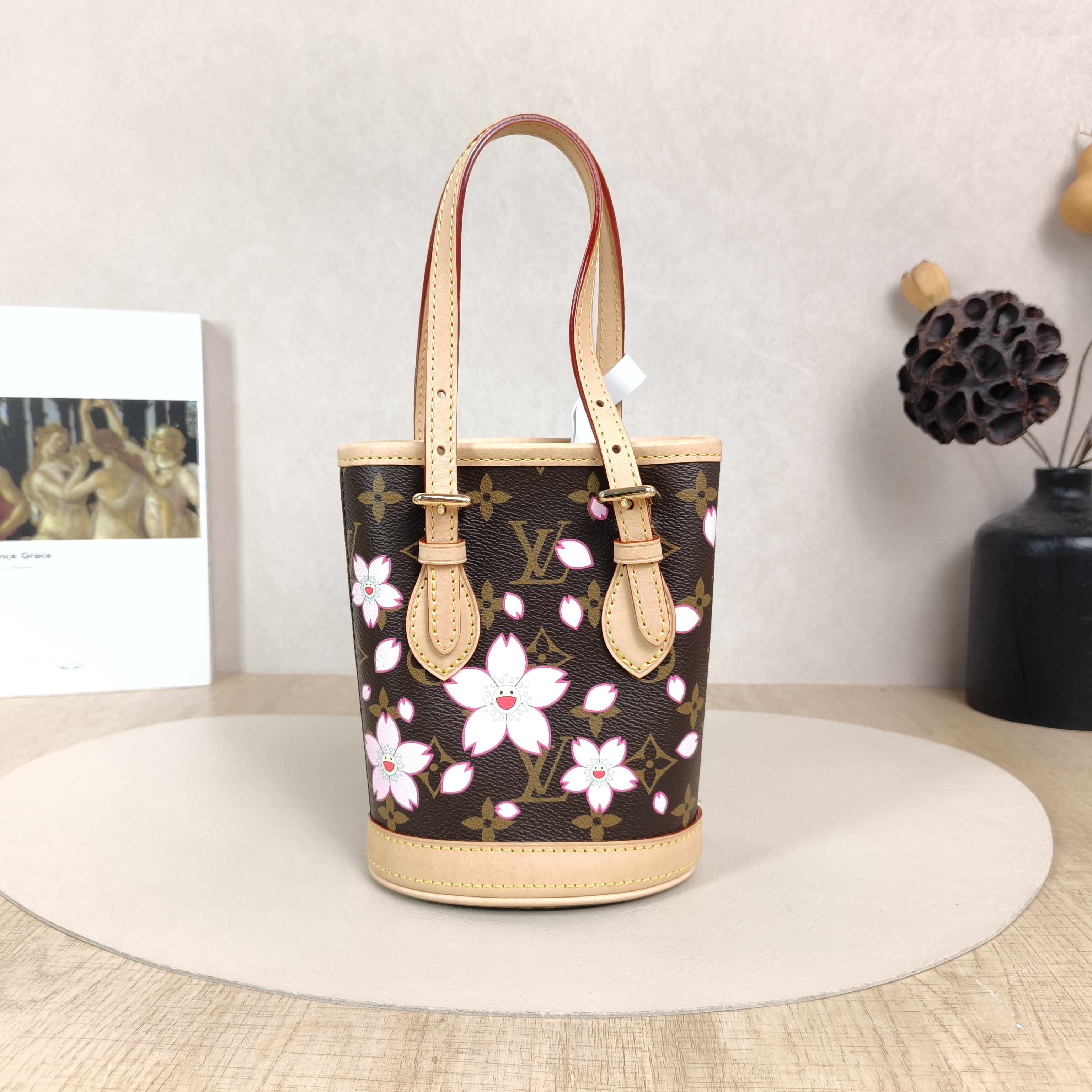 Louis Vuitton Crossbody Bag Bucket Bucket Bag Monogram PV Cnano13 × 9 × 17 cm