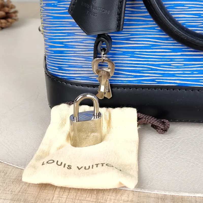 Louis Vuitton Top Handle Bag Alma BB Blue Epi Embossed Calfskin BB 23.5 × 11.5 × 17.5 cm — detail view 9 of 12
