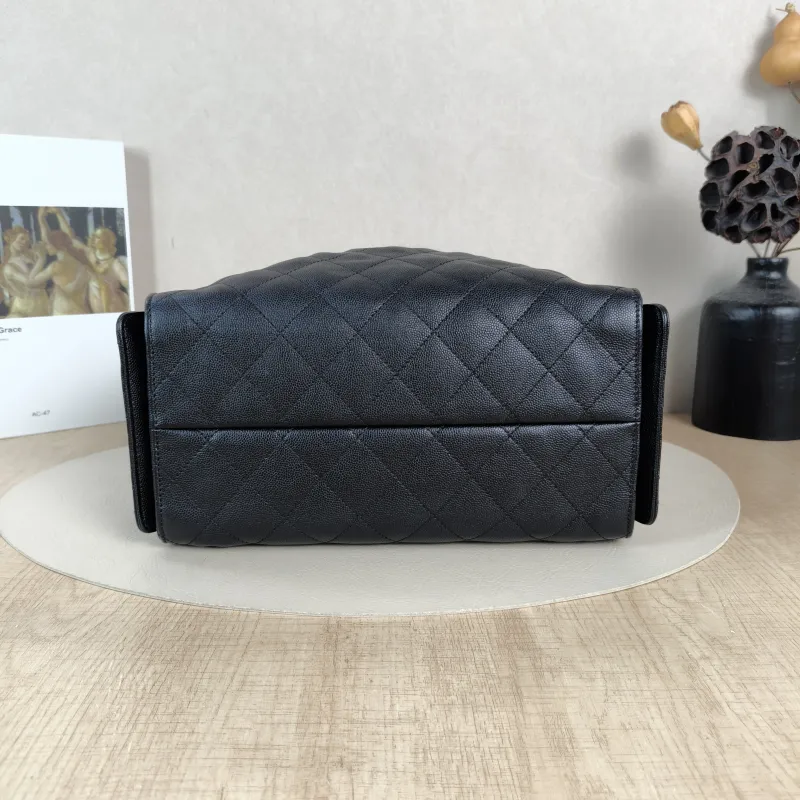 Chanel Shoulder Bag25Bag Black Grained Calfskin Small26 × 14 × 30 cm — cover view 5 of 6