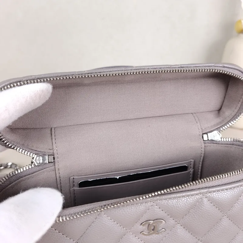 Chanel Crossbody Bag lp Box Bag Top Handle Crossbody Bag Grey Grained Calfskin One Size 19.5 × 5 × 17 cm — detail view 12 of 12