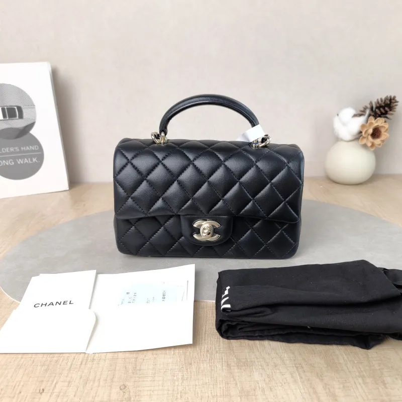 Chanel Crossbody Bag mini Black Lambskin mini 20 × 6 × 12 cm — cover view 6 of 6