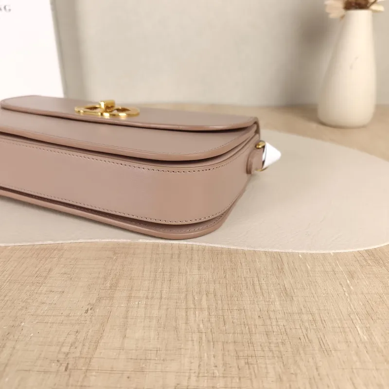 DIOR Crossbody Bag30Montaigne 30 Avenue Calfskin One Size23 × 6.5 × 13 cm — detail view 4 of 14