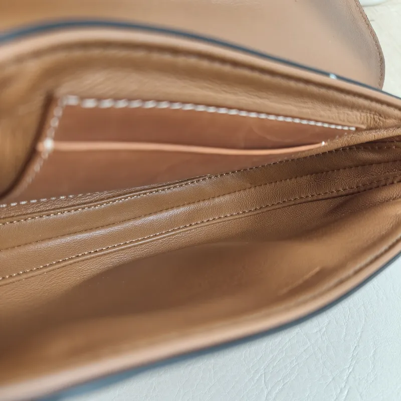 CELINE Crossbody Bag Besace 16 Caramel Calfskin Small 19 × 6 × 17 cm — detail view 6 of 10