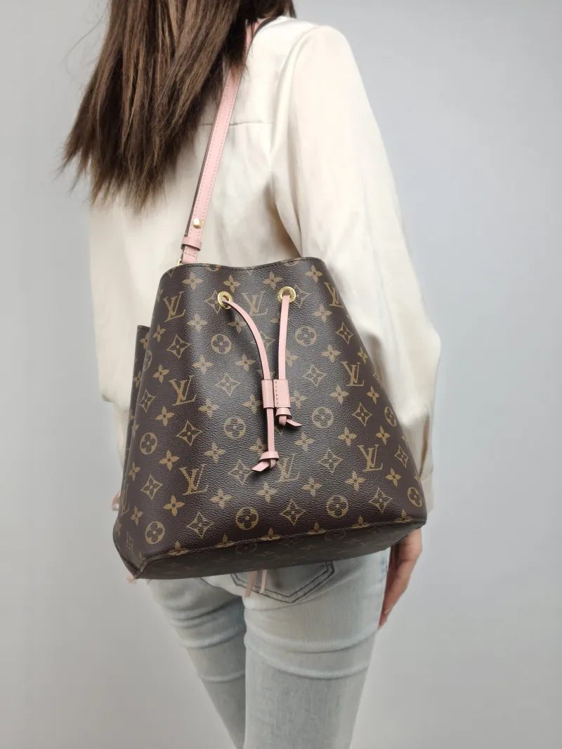 Louis Vuitton Shoulder Bag NÉONOÉ Bucket Bag PVC Medium 26 × 17.5 × 26 cm — on-model view 2 of 2