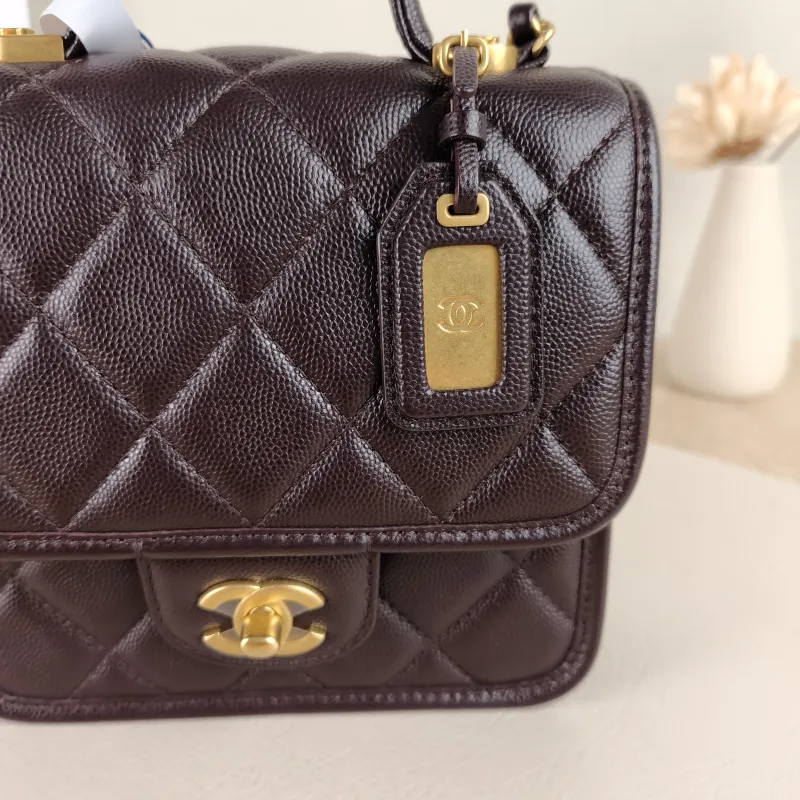 Chanel Crossbody Bag 22k Messenger Bag Brown Grained Calfskin 17 × 6.5 × 15 cm Microchip Edition — detail view 6 of 12