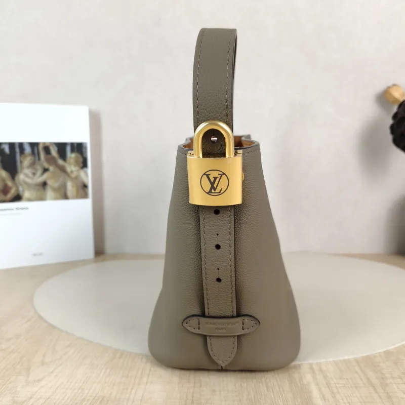 Louis Vuitton Top Handle Bag LOW KEY ALL IN BB Calfskin BB 16 × 12 × 18 cm — detail view 11 of 12
