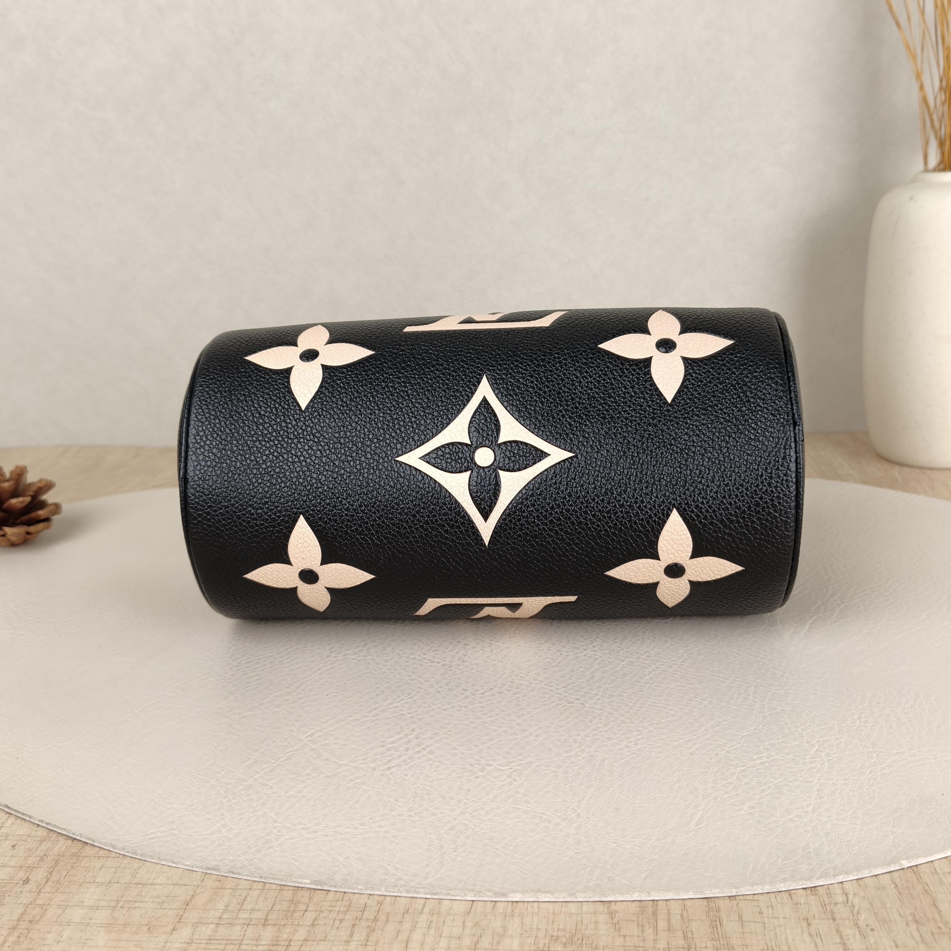 Louis Vuitton Crossbody Bag Papillon Black · White Empreinte Embossed Calfskin Monogram BB20 × 10 × 10 cm — cover view 3 of 5