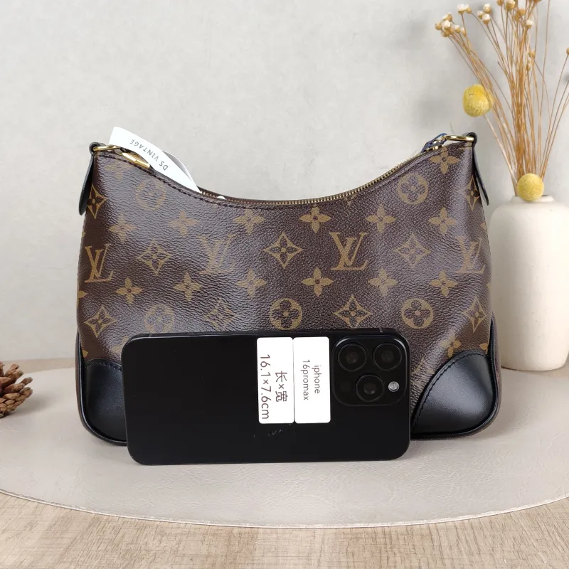 Louis Vuitton Crossbody Bag Boulogne PVC Small 26 × 9.5 × 16 cm — cover view 2 of 5