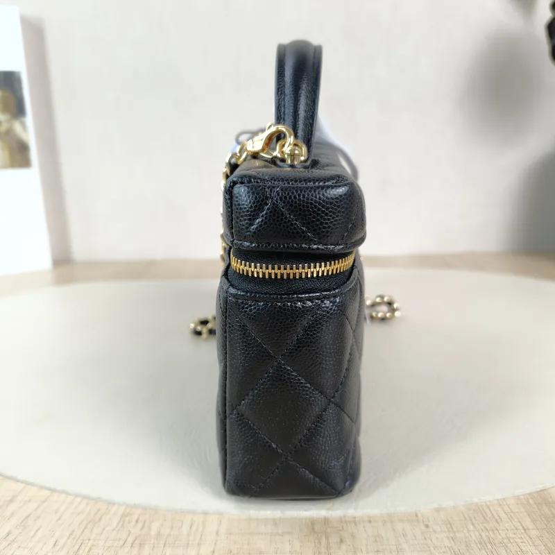 Chanel Crossbody Baglp Box Bag Top Handle Crossbody Bag Black Calfskin One Size19.5 × 5 × 17 cm — detail view 4 of 13