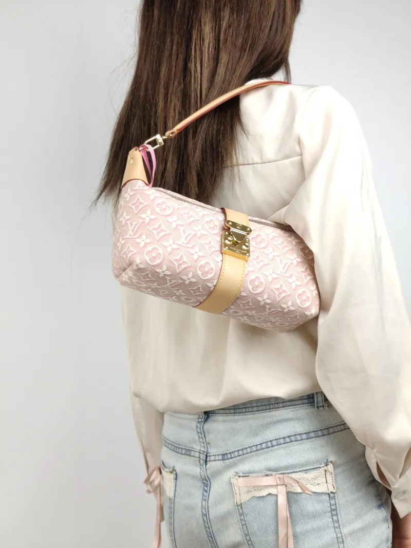 Louis Vuitton Shoulder Bag Pochette Mia One Size 22 × 8 × 14.5 cm — on-model view 1 of 2