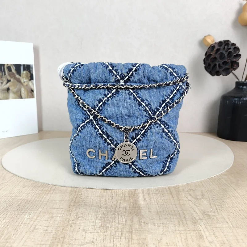 Chanel Crossbody Bag 22Bag Mini 20 × 6 × 19 cm