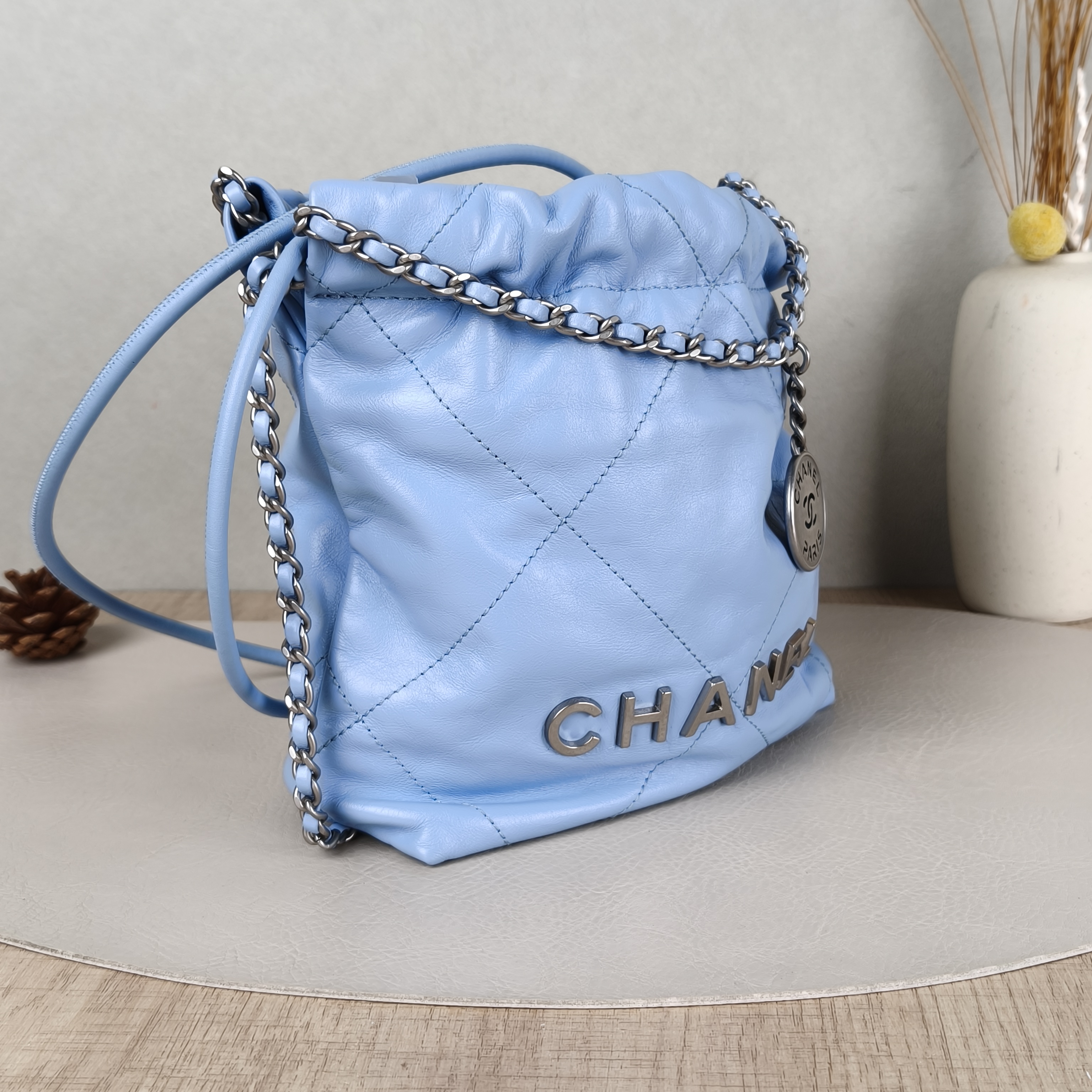 Chanel Shoulder Bag22Bag Blue CC alfskinmini20 × 6 × 19 cm — cover view 3 of 5