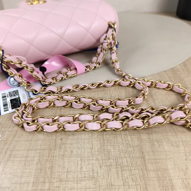 Chanel Crossbody Bag Pink Grained Calfskinmini18 × 6 × 13 cm — detail view 3 of 13