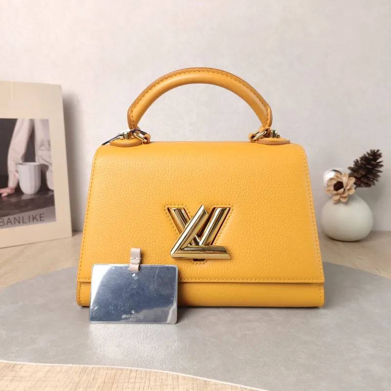 Louis Vuitton Shoulder Bag Twist One Handle Edition Small 25 × 11 × 17 cm — cover view 4 of 6