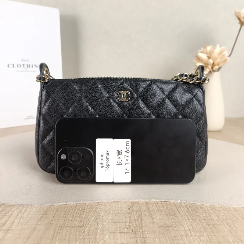 Chanel Crossbody Bag Black Grained Calfskin One Size 21 × 5.5 × 12 cm — cover view 2 of 5