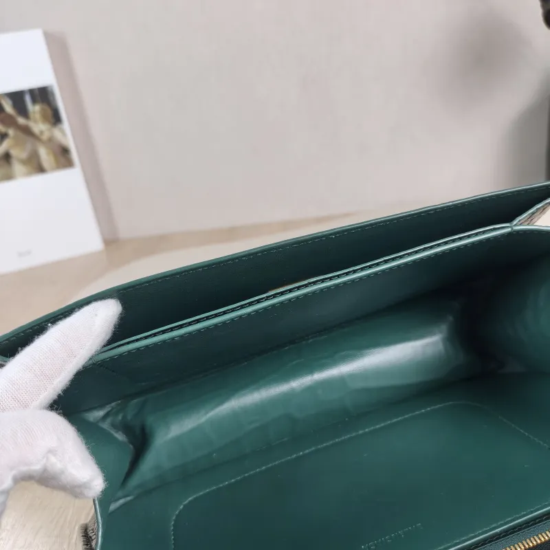 BALENCIAGA Shoulder Bag GOSSIP Green Calfskin Small 23.5 × 10.5 × 12.5 cm — detail view 6 of 12