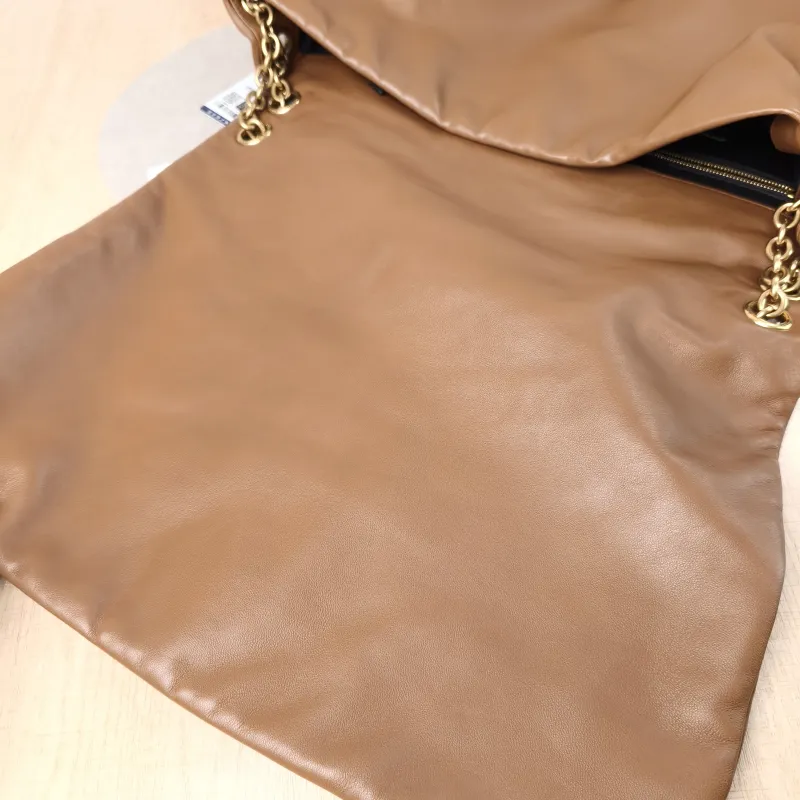 SAINT LAURENT Crossbody Bag Jamie 4.3 Chain Bag Lambskin Large 43 × 9 × 29 cm — detail view 4 of 14