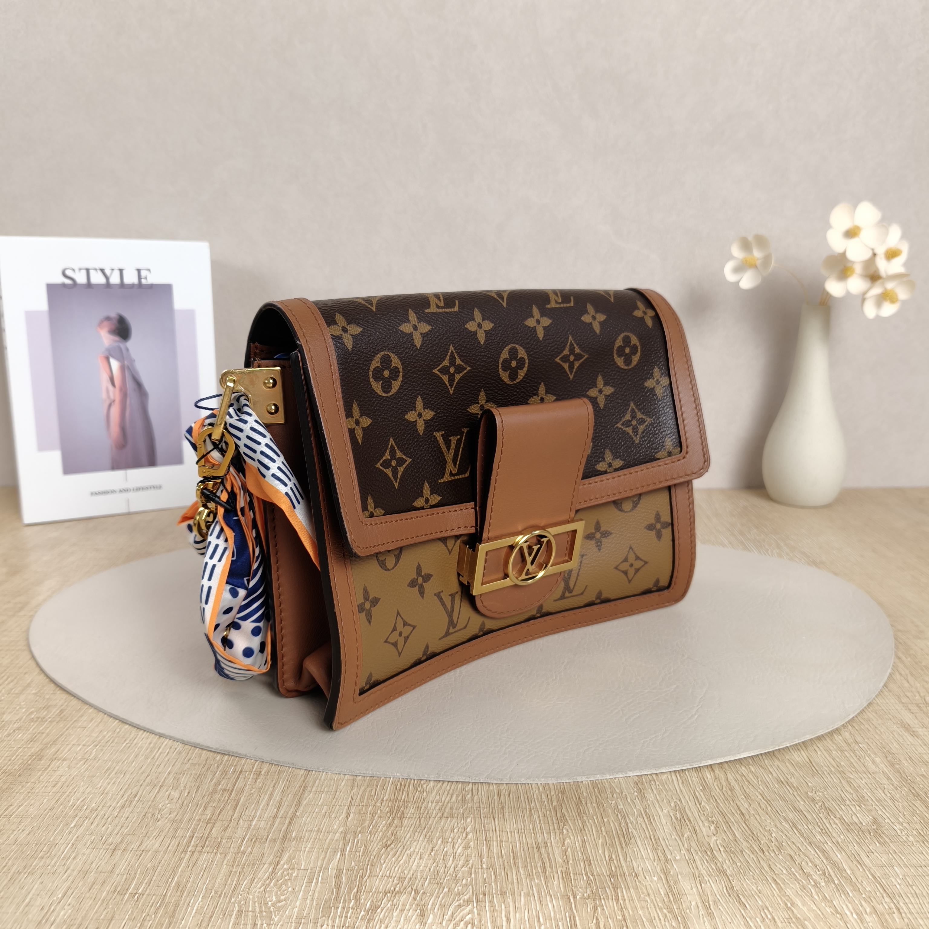 Louis Vuitton Crossbody Bag Dauphine Monogram PVC Medium25 × 10.5 × 17 cm — cover view 10 of 10