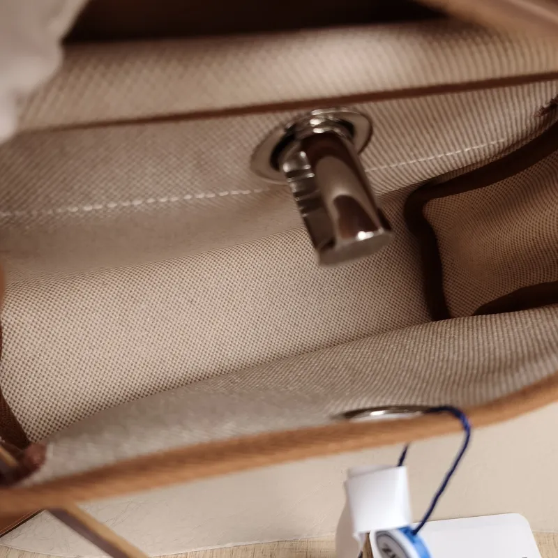 Hermès Shoulder Bag Herbag Zip 20 Beige Canvas mini20 × 7 × 17 cm — detail view 3 of 12