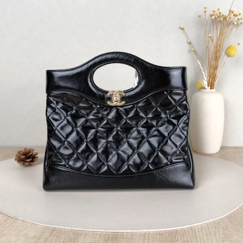 Chanel Crossbody Bag31Bag Black Waxed Leathermini23 × 5.5 × 22 cm
