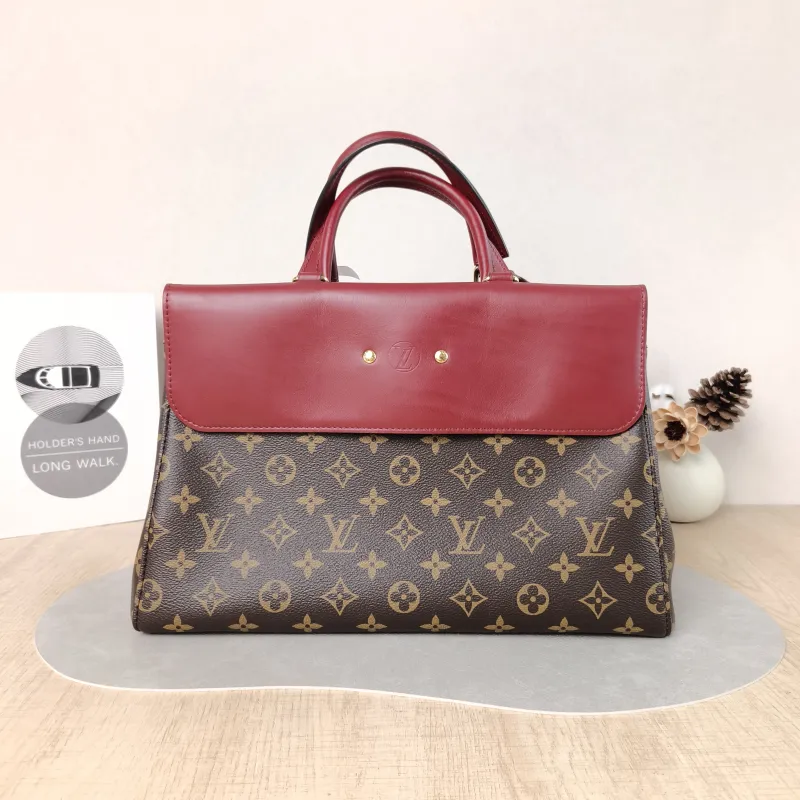 Louis Vuitton Shoulder Bag Venus Red PVC · Calfskin 34 × 12 × 22 cm — cover view 5 of 6
