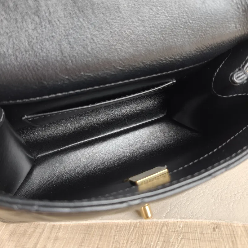 Chanel Crossbody Bag Pearl Black Lambskin Mini 19 × 7 × 13 cm — detail view 2 of 12
