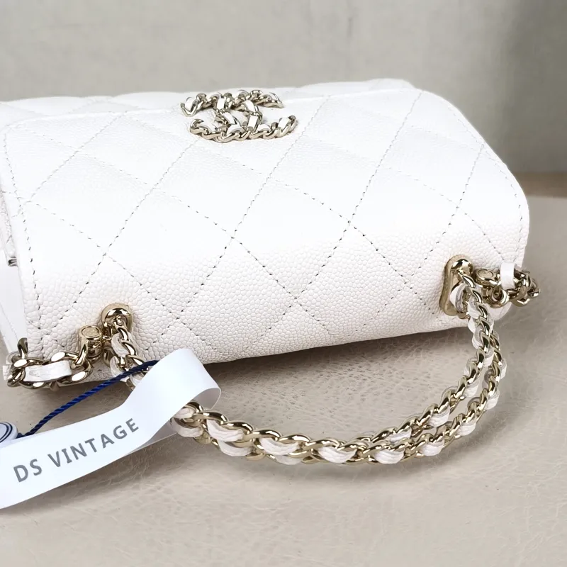 Chanel Crossbody Bag kelly White Gold Grained Calfskin nano 15 × 5 × 11 cm — detail view 10 of 13