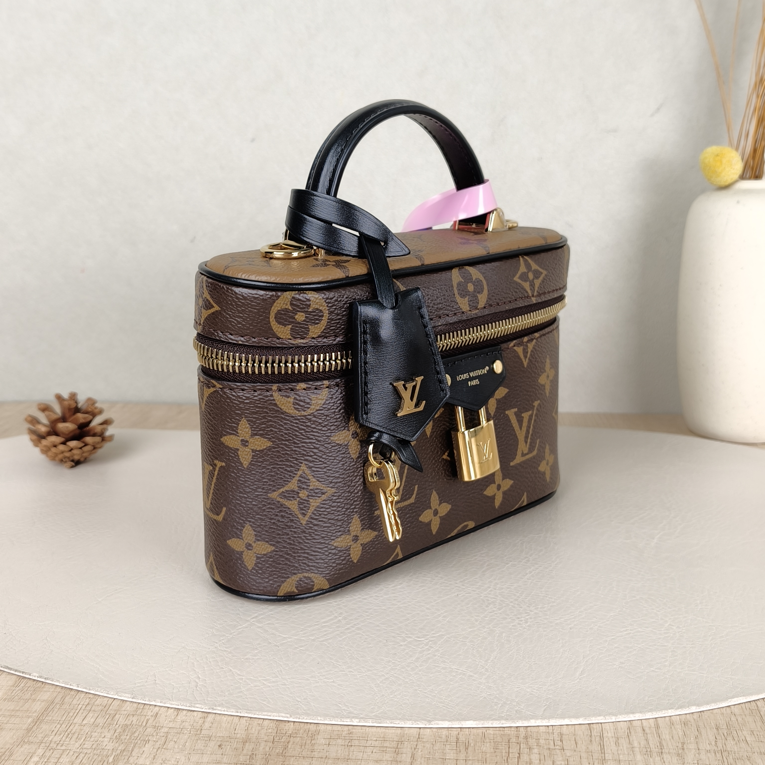 Louis Vuitton Shoulder Bag VANITY POUCH Cosmetic Bag Monogram PVC One Size19 × 6.5 × 11.5 cm — cover view 4 of 5